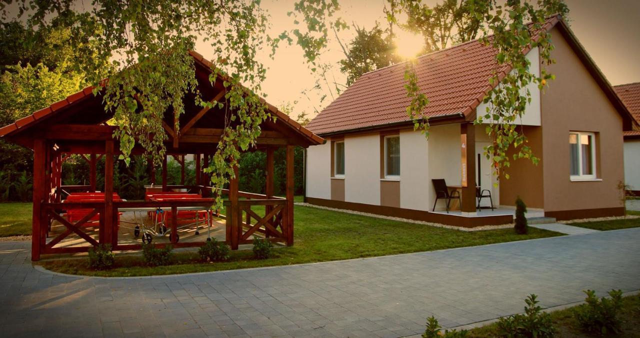 Sunset Bogacs Apartment ภายนอก รูปภาพ